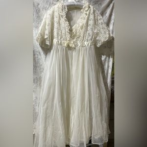 Vintage Radcliffe pegnoir set gown and robe